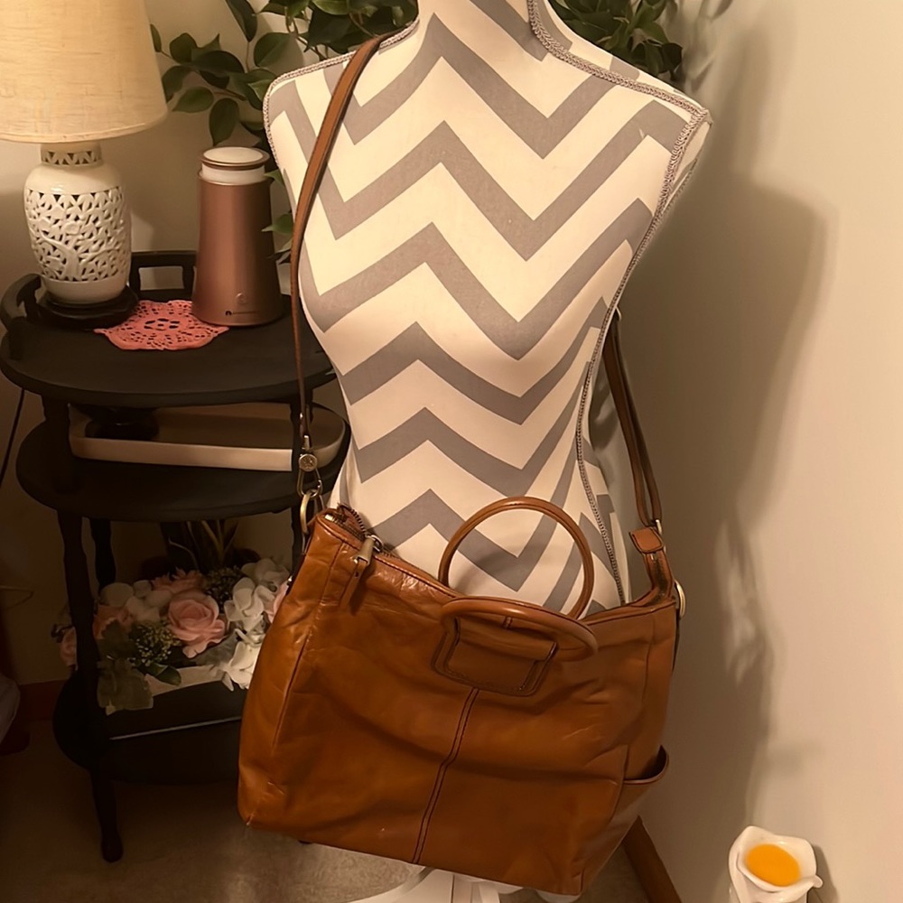 Hobo crossbody bag